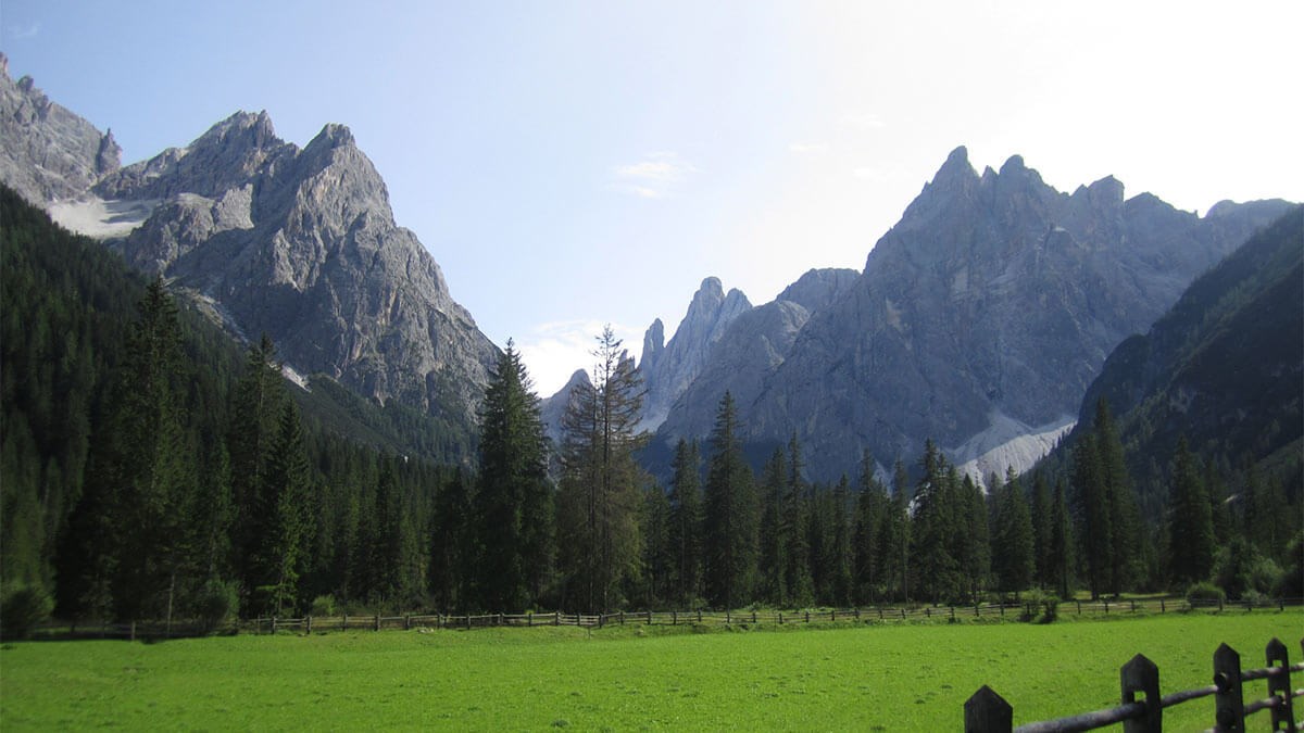 Berghotel Sexten Ausflugsziele Das Fischleintal und die Sextner Sonnenuhr