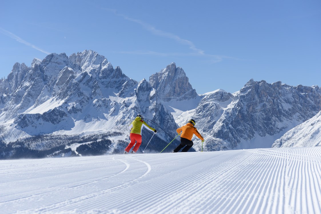 Skihotel: Skifahren im Skigebiet 3 Zinnen Dolomites - Berghotel Sexten Dolomiten