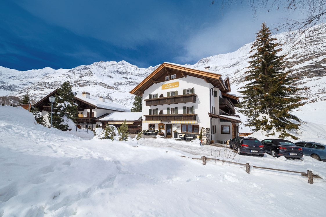Skihotel: Hotel Alpenblick im Winter - Hotel Alpenblick