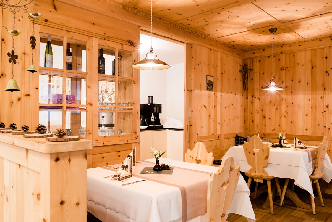 Skihotel: Frühstücken in der Luis Trenker Stube - Villa David