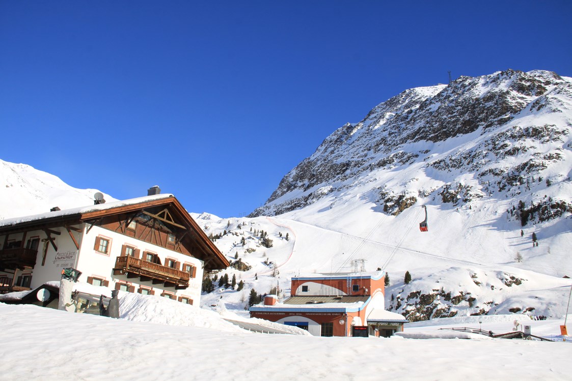 Skihotel: Hotel und Gletscherbahn direkt nebenan - Piccolo Hotel Gurschler