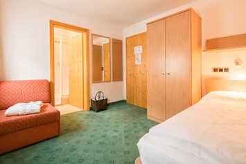 Skihotel: 1-2 Bett-Zimmer Kurzhof - Piccolo Hotel Gurschler