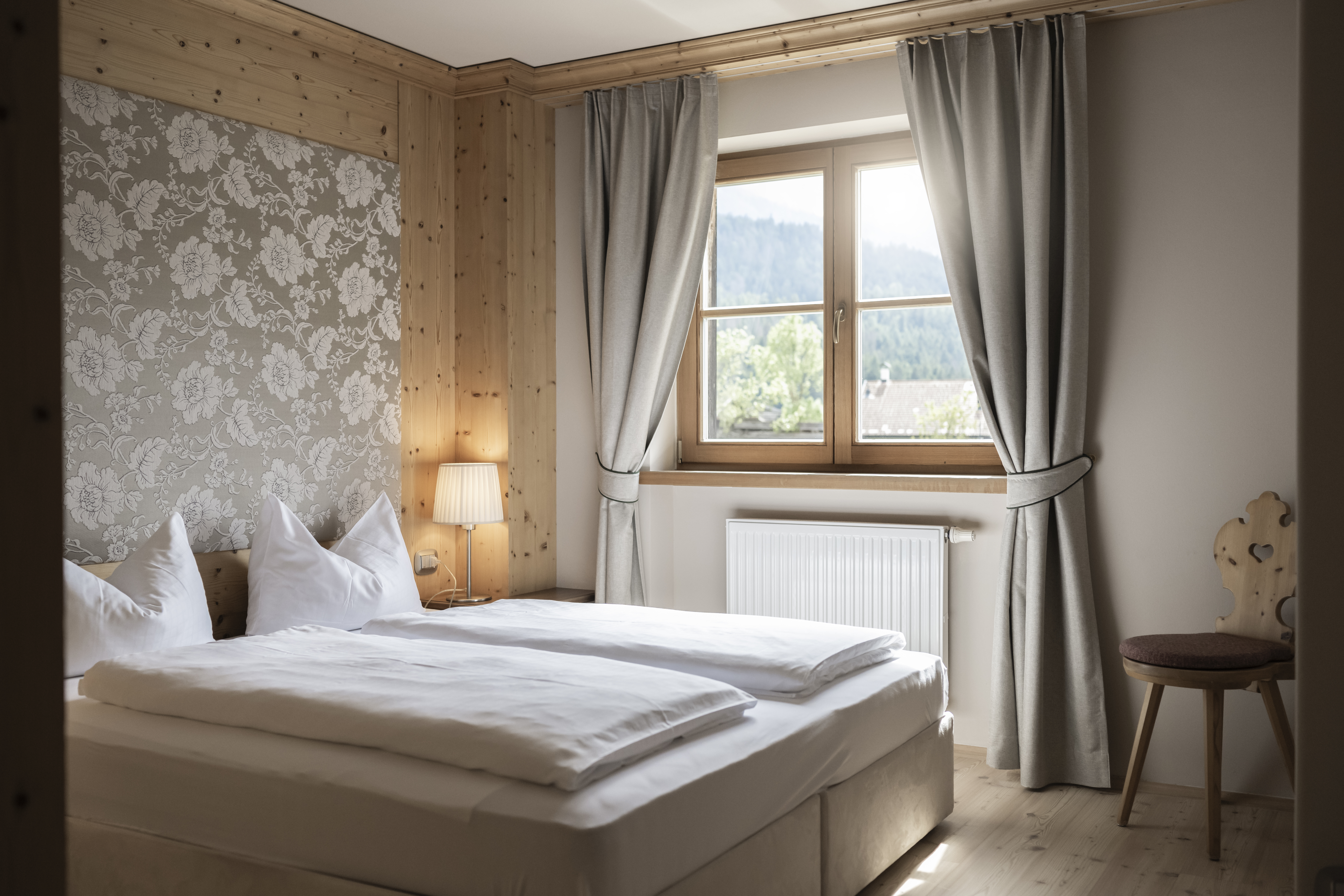 Hotels an der Piste - Verpflegung: Halbpension - Post Alpina - Family Chalets Dolomites