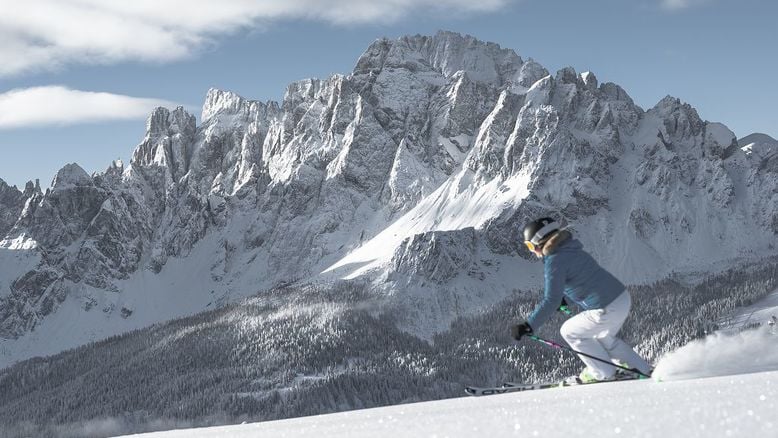 Skihotel: Hotel direkt an der Piste - Post Alpina - Family Chalets Dolomites