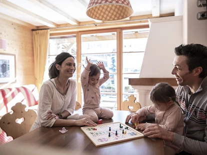 Hotels an der Piste - Skiverleih - Post Alpina - Family Mountain Chalets