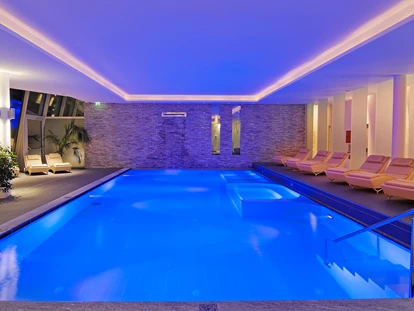 Hotels an der Piste - Skiverleih - SPA Bereich - Family Resort Rainer