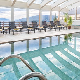 Skihotel: Schwimmbad - Hotel Alpenfrieden