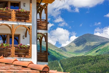 Skihotel: Blick auf den Gitschberg und ins Tal - Hotel Alpenfrieden