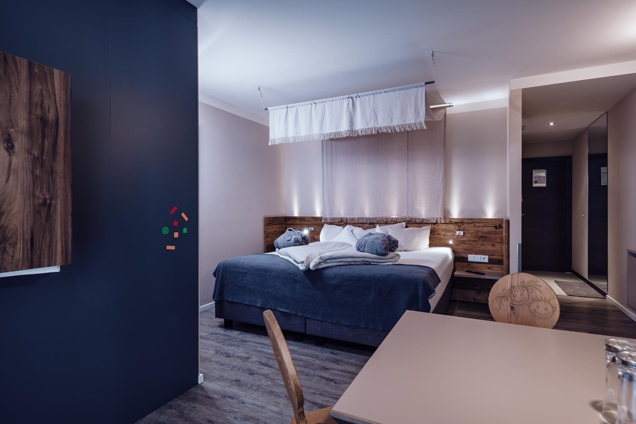 Ellmauhof - das Generationenresort****S Zimmerkategorien Suite Sonnenblume Bergblick