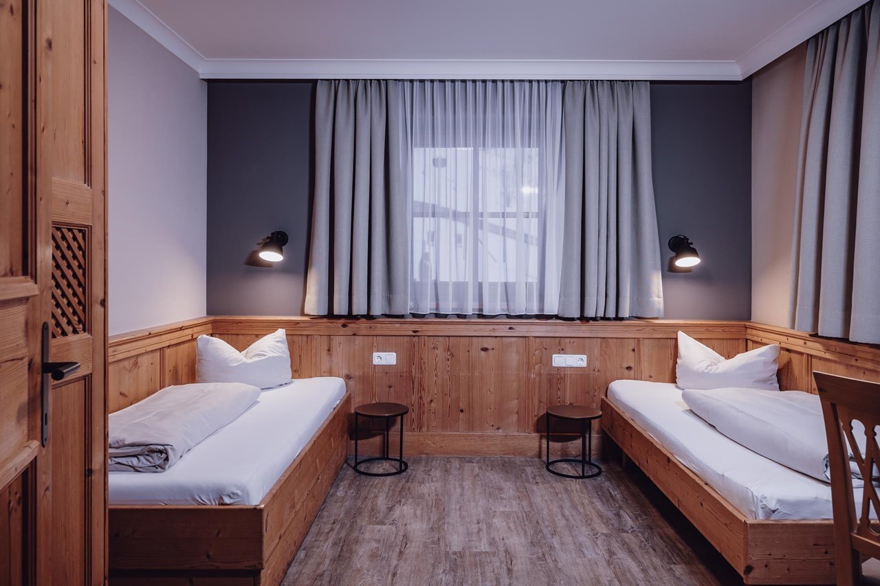 Ellmauhof - das Generationenresort****S Zimmerkategorien Familienzimmer Hochtorsee