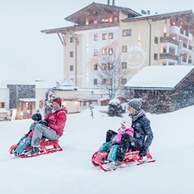 Skihotel: Rodeln am Ellmauhof - Familienresort Ellmauhof - das echte All Inclusive ****S
