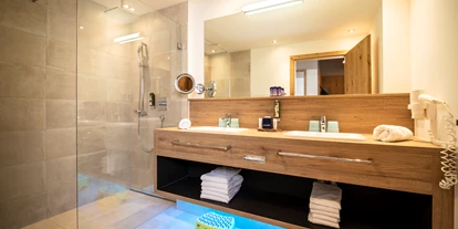 Hotels an der Piste - Skiraum: vorhanden - Unterlangkampfen - Badezimmer - Galtenberg Family & Wellness Resort