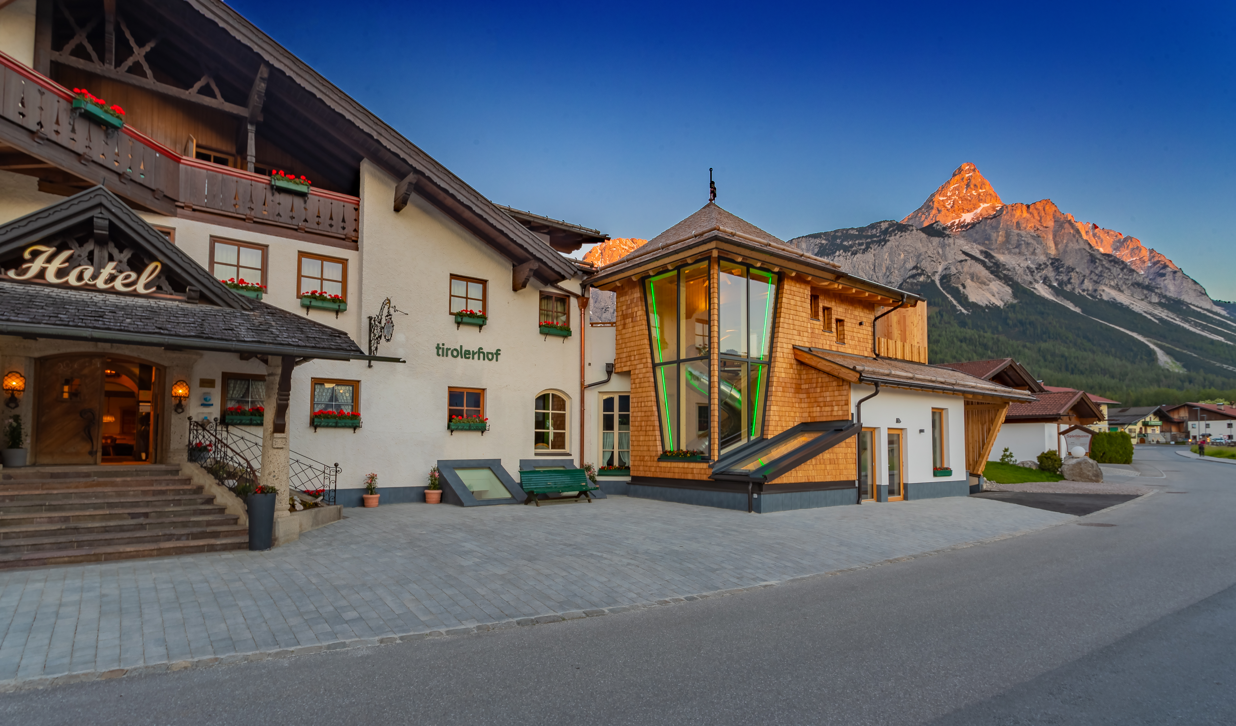 Hotels an der Piste - Österreich - Hotel Tirolerhof | Familotel Zugspitze im Sommer - Tirolerhof | Familotel Zugspitze