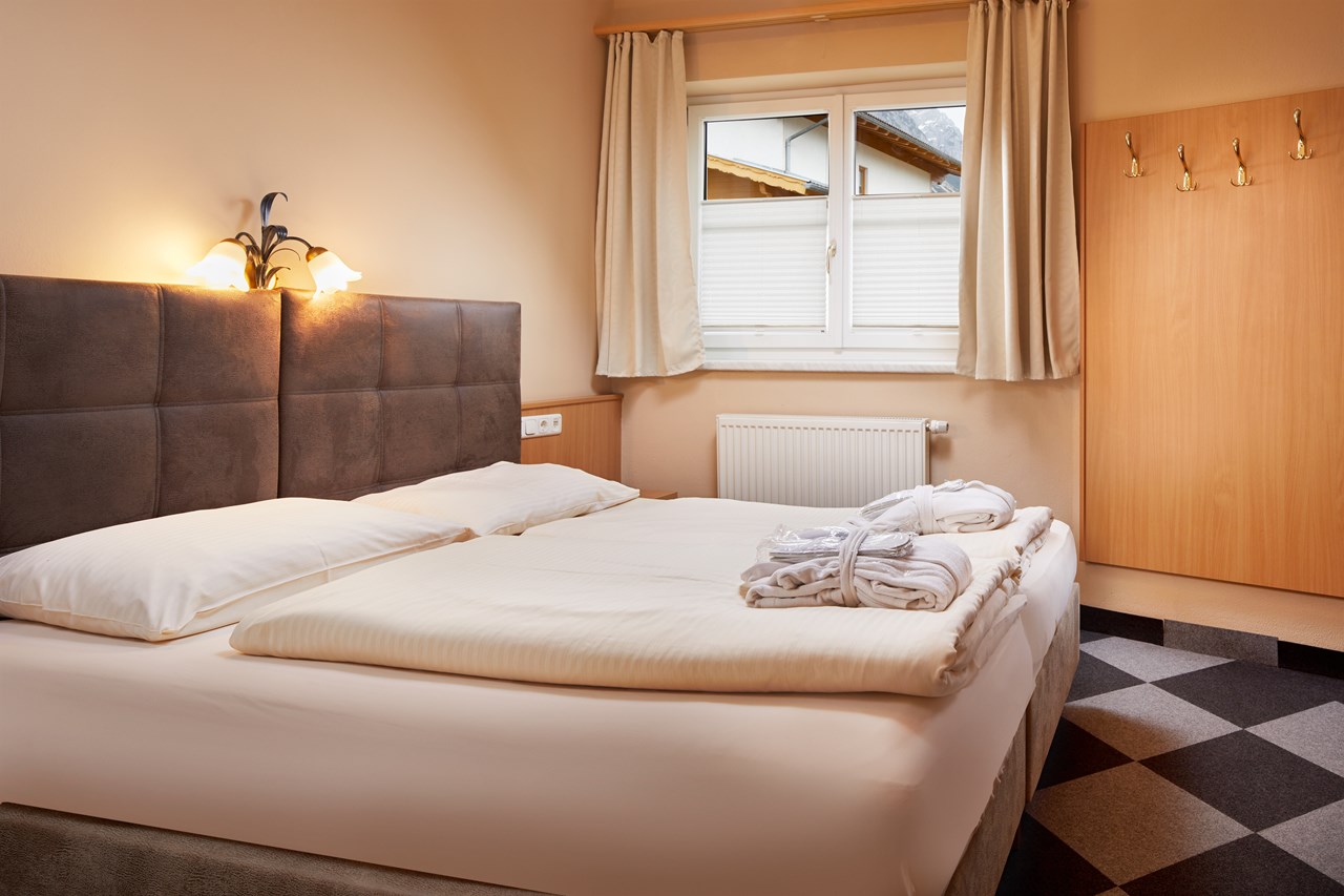 Tirolerhof Familotel Zugspitze Zimmerkategorien Ferienwohnung "Haus Austria"