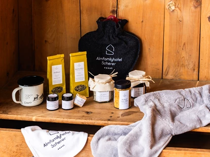 Hotels an der Piste - Skikurs direkt beim Hotel: für Kinder - Almfamilyshop - Almfamilyhotel Scherer****s