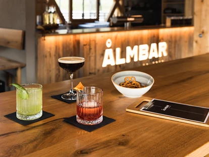 Hotels an der Piste - Skikurs direkt beim Hotel: für Kinder - Almbar - Almfamilyhotel Scherer****s