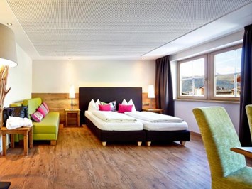 MY ALPENWELT Resort****SUPERIOR Zimmerkategorien Deluxe Doppelzimmer Bergblick
