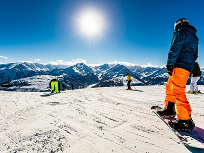 Hotels an der Piste - Skikurs direkt beim Hotel: für Kinder - Zillertal Arena - MY ALPENWELT Resort****SUPERIOR