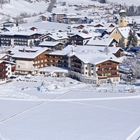 Skihotel: Außenansicht - Landhotel Schermer