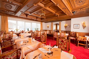 Skihotel: Hotel Bergfrieden Fiss in Tirol