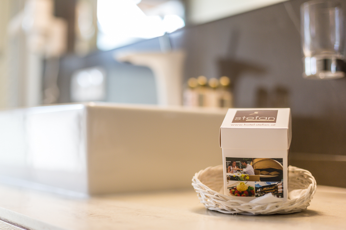 Skihotel: Badezimmer - Glanz & Glory Hotel (ehemals Hotel Stefan) - Wohnen | Schlafen
