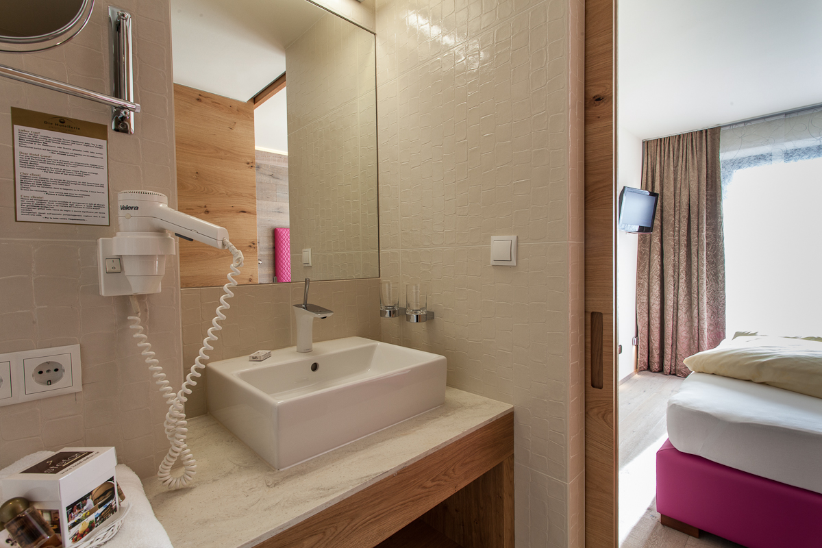 Skihotel: Badezimmer Studio - Glanz & Glory Hotel (ehemals Hotel Stefan) - Wohnen | Schlafen