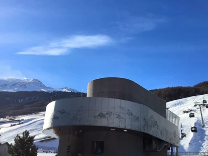 Hotels an der Piste - Skikurs direkt beim Hotel: für Kinder - direkt beim Hotel die Giggijochbahn - stefan Hotel