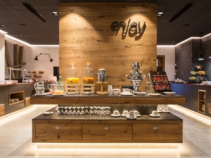 Hotels an der Piste - Skikurs direkt beim Hotel: für Kinder - Frühstücksbuffet - stefan Hotel