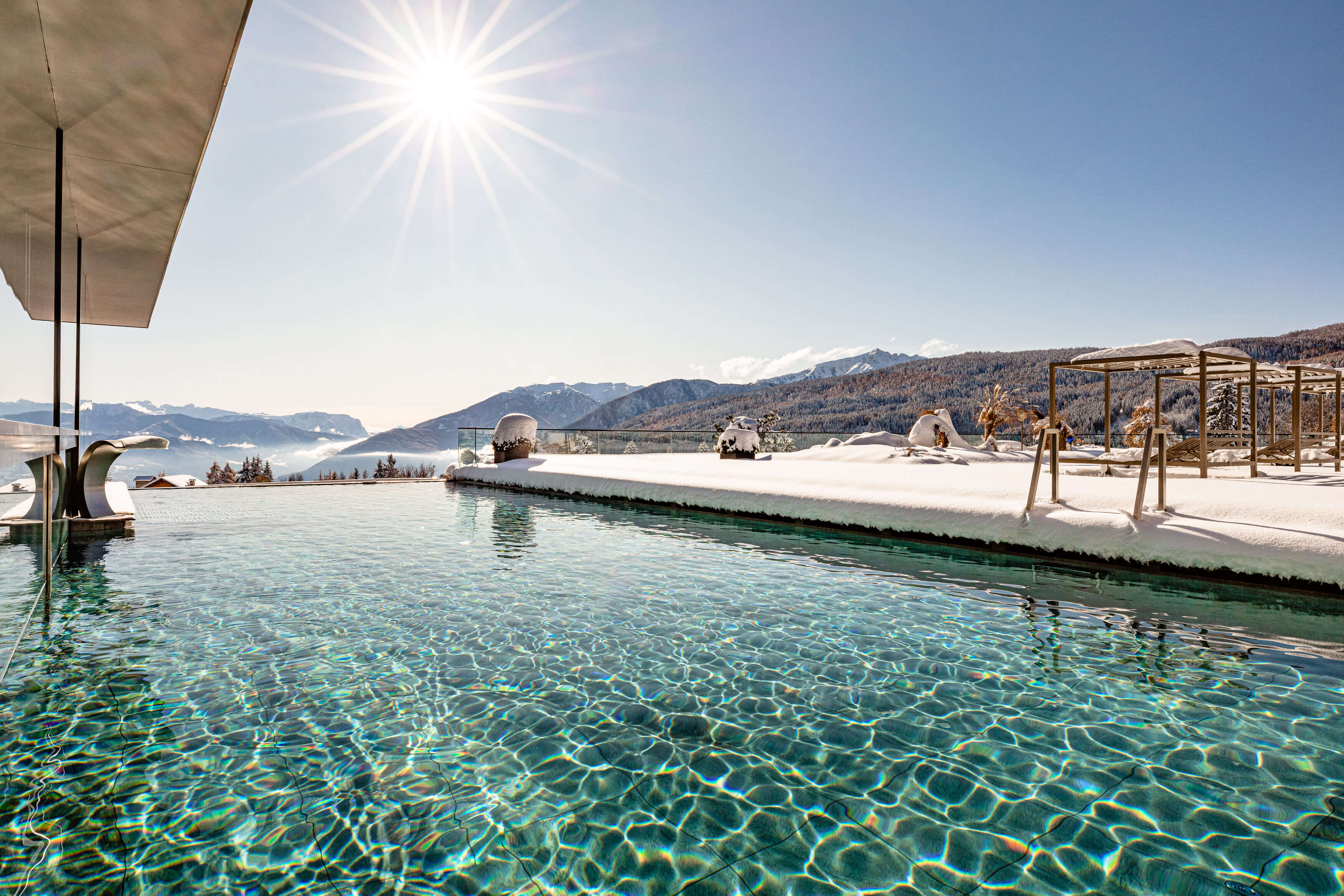 Hotels an der Piste - Südtirol - Hotel Sonnenberg Infinitypool with Infinity panorama - SONNENBERG | Panorama Dolomites Wellbeing