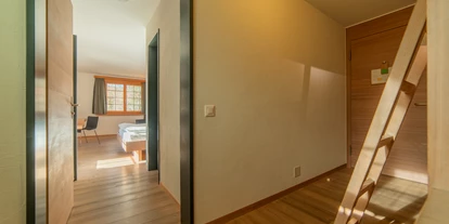 Hotels an der Piste - Hunde: erlaubt - Luven - Familiensuite mit Doppelbett und separates Zimmer mit Kajüttenbett - Hotel Ucliva