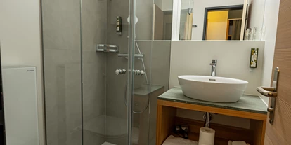 Hotels an der Piste - Hunde: erlaubt - Luven - Renoviertes Badezimmer Dezember 2021 - Hotel Ucliva