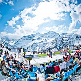 Skigebiet: Lägendäre Events - hier das Snow Volleyball. - Ski Arlberg