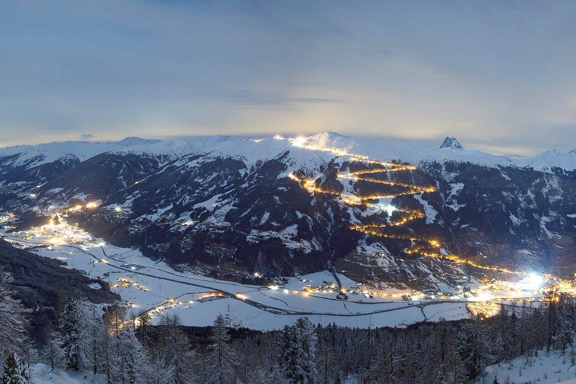 Skigebiet: 14 km langer Rodelspaß auf der längsten beleuchteten Rodelbahn der Welt - Wildkogel-Arena Neukirchen & Bramberg