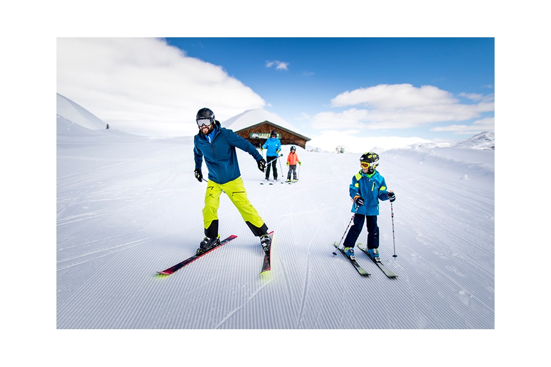 Skigebiet: Skifahren, Rodeln, Winterwandern und Skitouren nahe der Loser Alm mit der ganzen Familie im Ausseerland-Salzkammergut. - Skigebiet Loser Altaussee