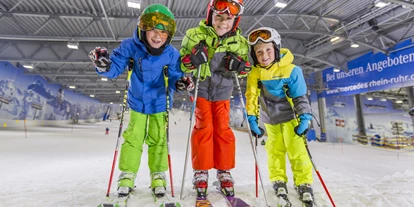 Hotels an der Piste - Ruhrgebiet - Langeweile in den Ferien? Nicht bei uns. In unseren Kids Camps erlebst Du Schneeaction auf Ski oder Board.  - Skihalle Neuss im Alpenpark Neuss
