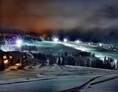 Skigebiet: Flutlicht-Skifahren und -Rodeln dreimal die Woche auf bis zu 8 Pisten - Postwiesen Skidorf Neuastenberg
