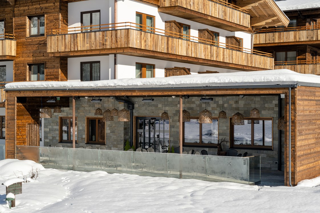 Skihotel: Sonnenterrasse im Winter - Ski & Bike Hotel Wiesenegg
