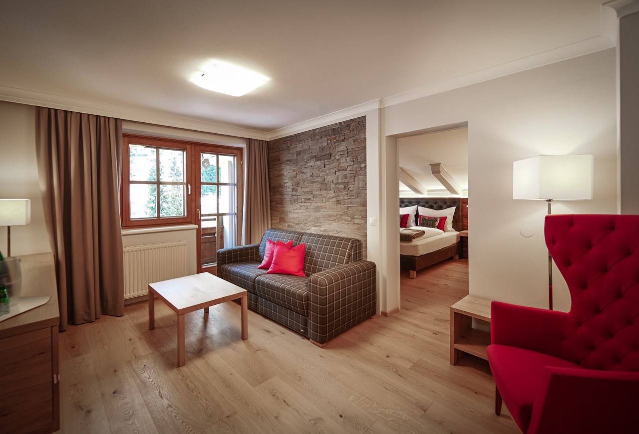 Hotel **** Happy Filzmoos Zimmerkategorien Juniorsuite mit und ohne Balkon
