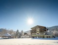 Skihotel: Hotel Zum Jungen Römer, direkt an der Gondelbahn, an der Rodelbahn und an den Langlaufloipen
 - Hotel Zum Jungen Römer