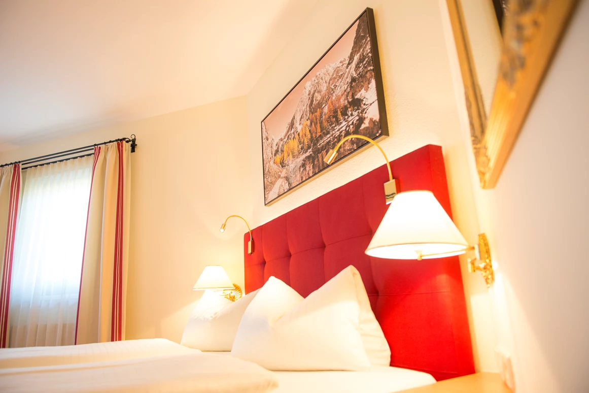 Skihotel: Stilvoll renovierte Zimmer - Hotel Zum Jungen Römer