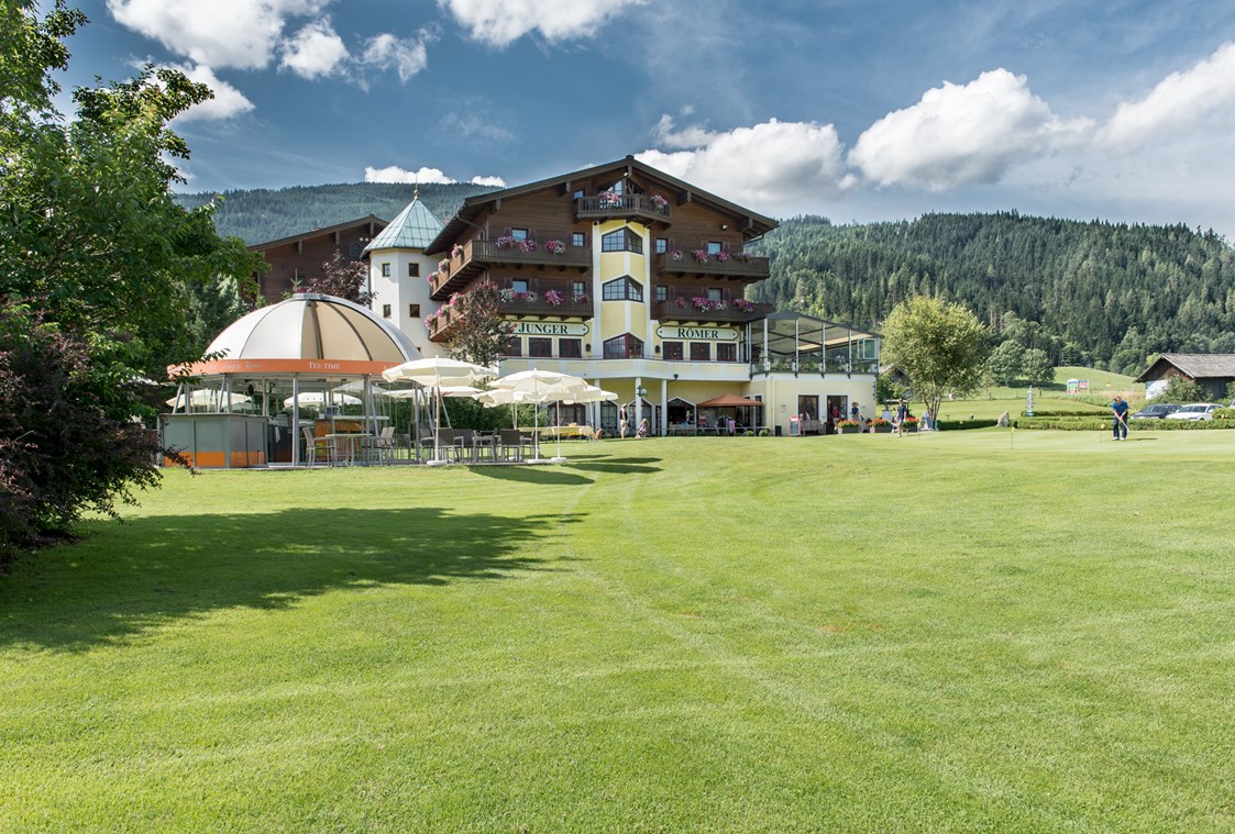 Skihotel: Hotel direkt am 1. Abschlag des GC Radstadt - Hotel Zum Jungen Römer