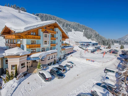Hotels an der Piste - Skikurs direkt beim Hotel: für Kinder - Hotel Zauchensee Zentral****