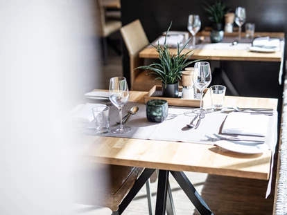 Hotels an der Piste - Skikurs direkt beim Hotel: für Kinder - Restaurant - Hotel Arlmont