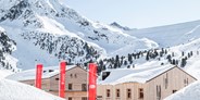Hotels an der Piste - Skiregion Hochoetz - Kühtai - 3-Seenhaus - Aussenansicht - Jagdschloss-Resort