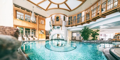 Hotels an der Piste - Mellau - Innenpool - Hotel Warther Hof