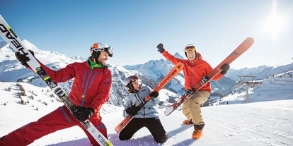 Hotels an der Piste - Mellau - Verschieden Skiverleih in unmittelbare nähe zum Hotel  - Hotel Warther Hof
