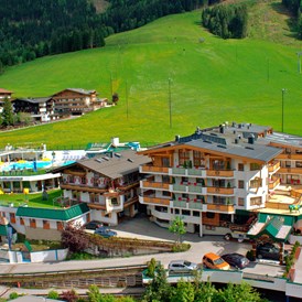 Skihotel: Das Egger - auch im Sommer die perfekte Lage im Wandergebiet - Wellness- und Familienhotel Egger in TOP LAGE