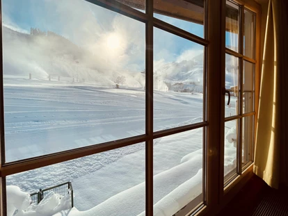 Hotels an der Piste - Skikurs direkt beim Hotel: für Kinder - Wellness- und Familienhotel Egger in TOP LAGE