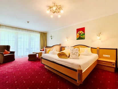 Hotels an der Piste - Skikurs direkt beim Hotel: für Kinder - Wellness- und Familienhotel Egger in TOP LAGE