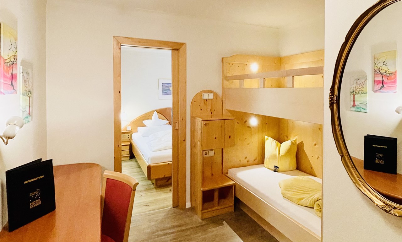Wellness- und Familienhotel Egger in TOP LAGE Zimmerkategorien Kleines Familienzimmer, 3-4 Personen, 23m²